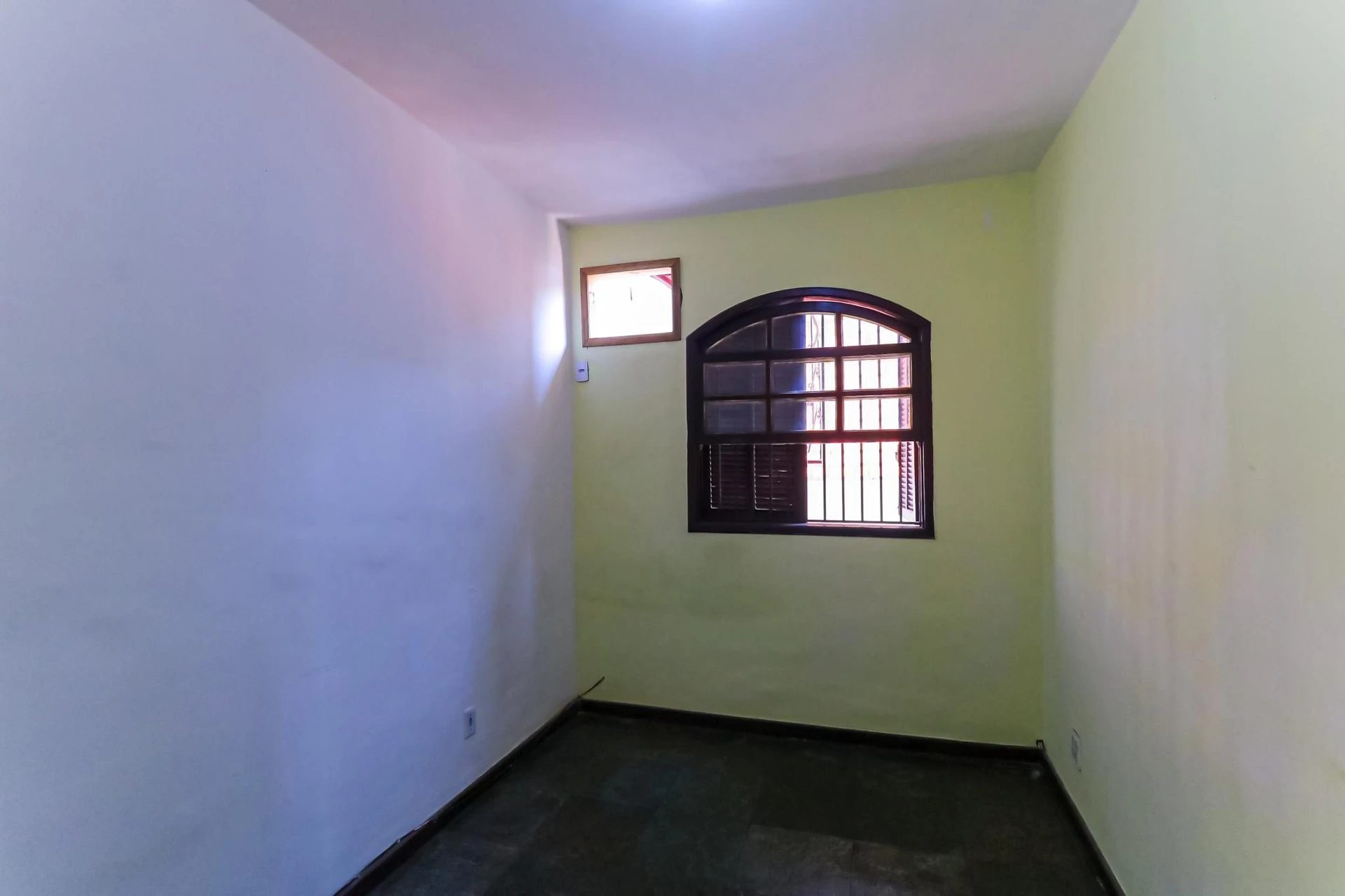 House, 240 m², with a jacuzzi — photo 22