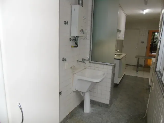 Rental apartment with 3 bedrooms, 2 baths and 133 m² — photo 37