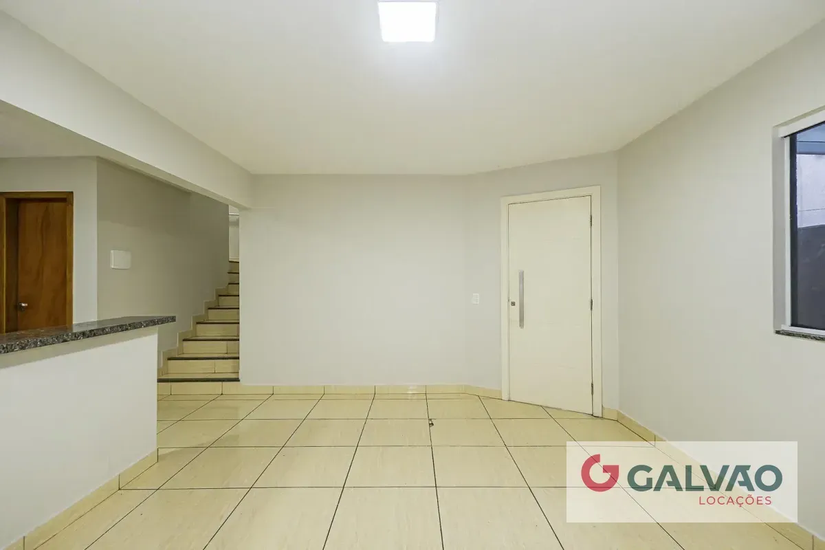 3-bedroom house with a grill on the balcony — photo 10