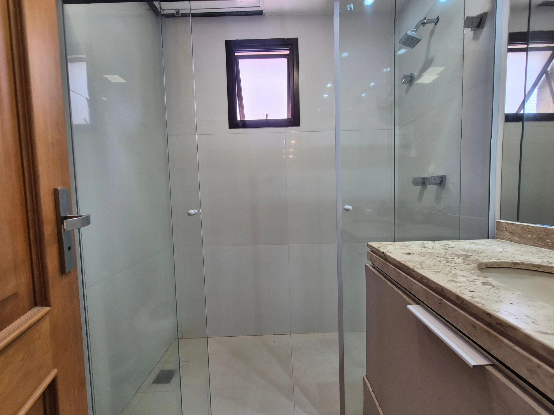 Furnished apartment, 180 m², with a dishwasher — photo 37