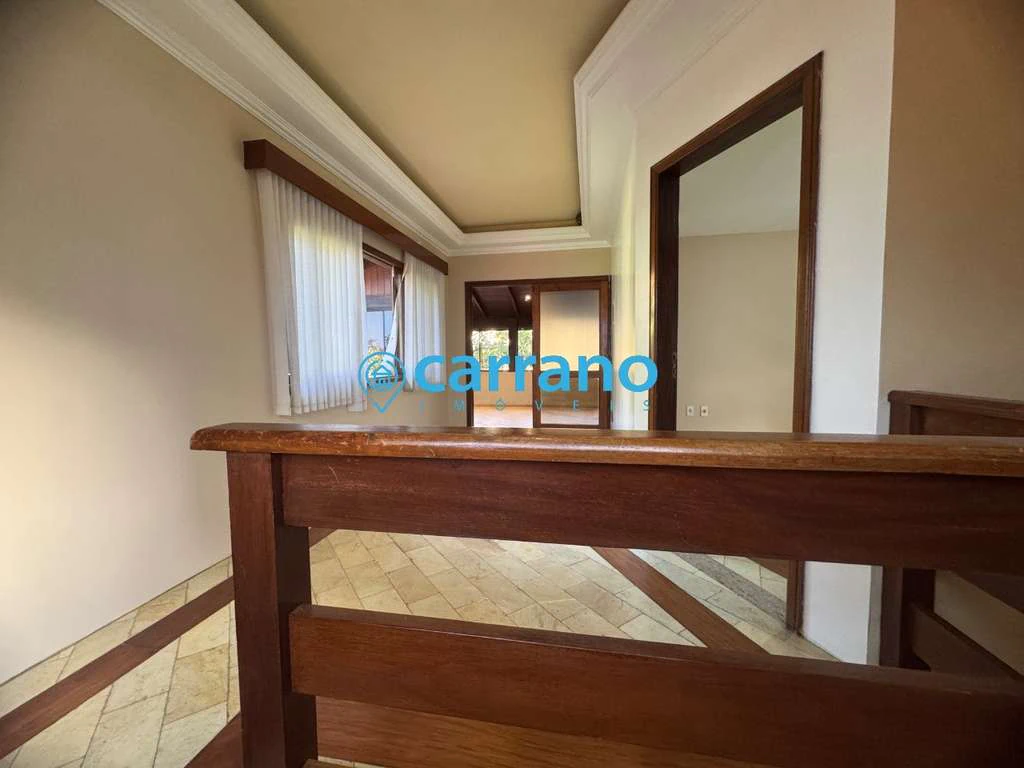 Будинок на 5 спалень і 286 м², є 2 місця — photo 5