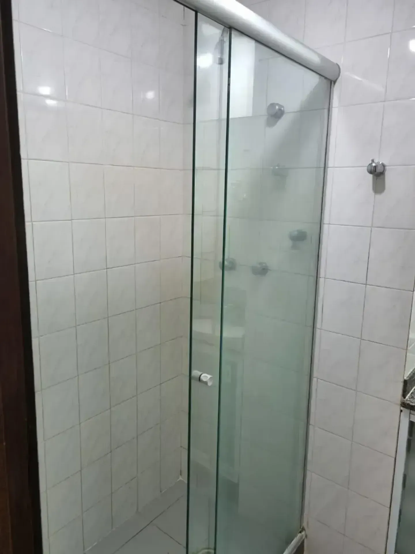 Apartamento de 2 quartos com cozinha fechada e jardim privativo — photo 15