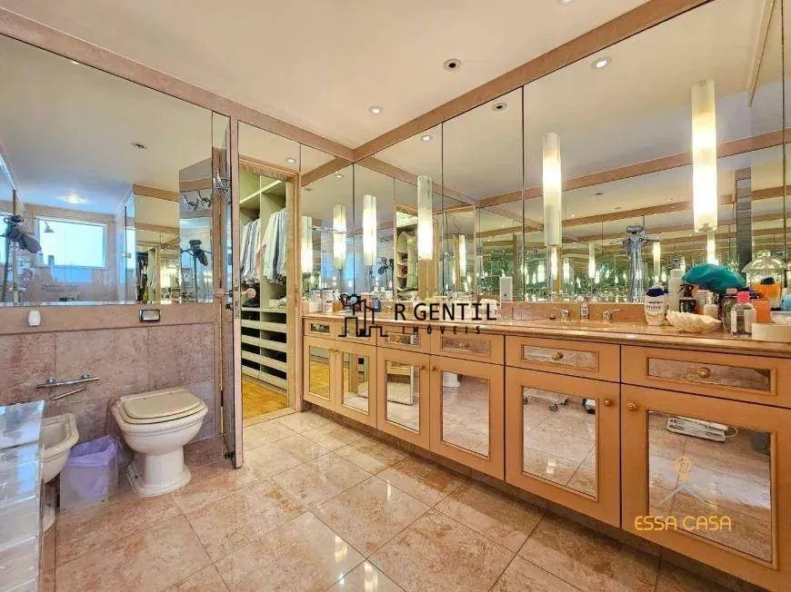 430 m² apartment with 4 bedrooms and 5 bathrooms — photo 8