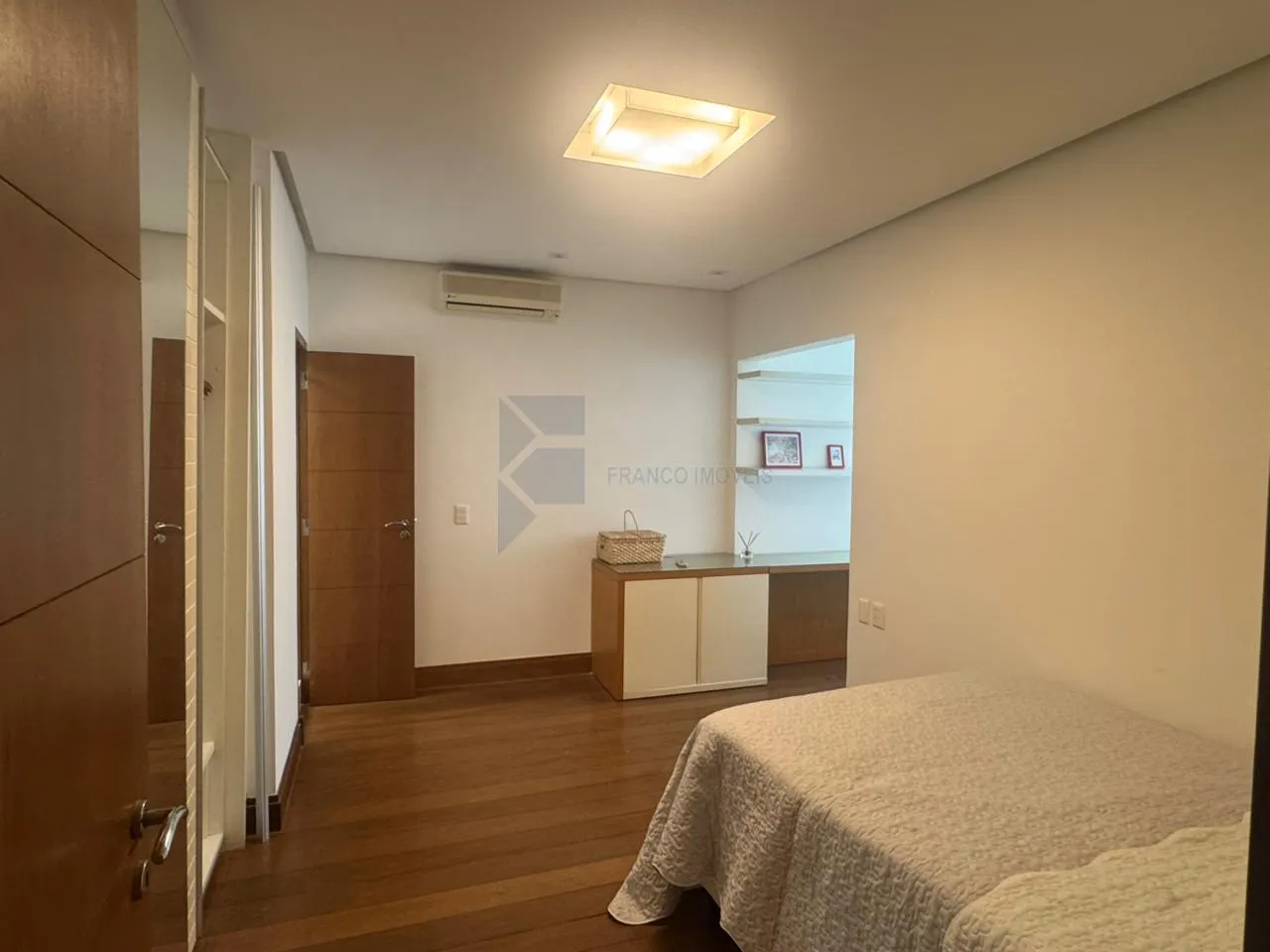 4 quartos e vista para a água: apartamento de 380 m² — photo 19