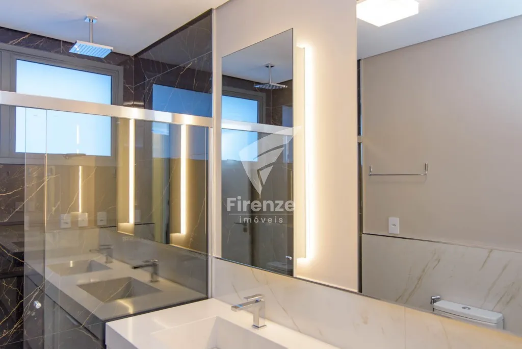 Furnished apartment with open-plan kitchen and private garden — photo 46