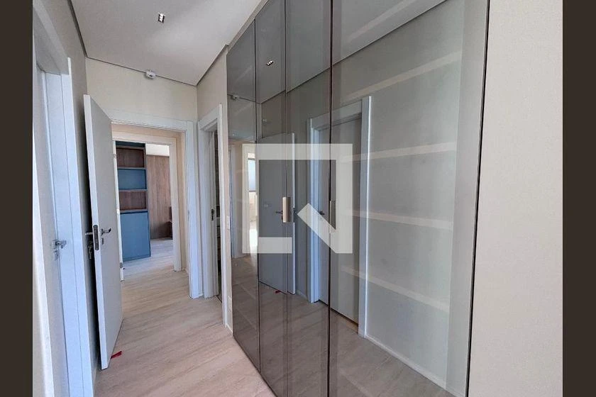 4-bedroom en-suite apartment, 194 m² and 3 parking spots — photo 32