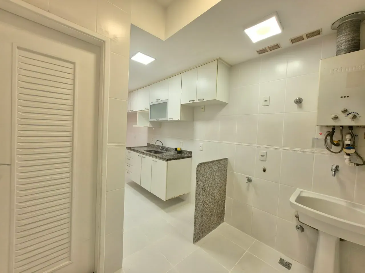 3-bedroom apartment in a building with a sauna — photo 23