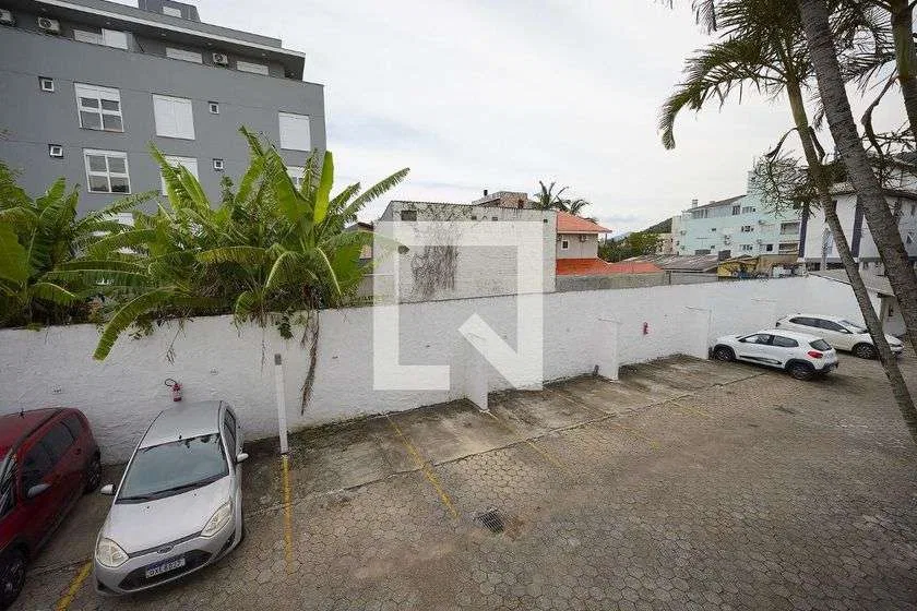 2-bedroom apartment with a home office in Florianópolis — photo 15