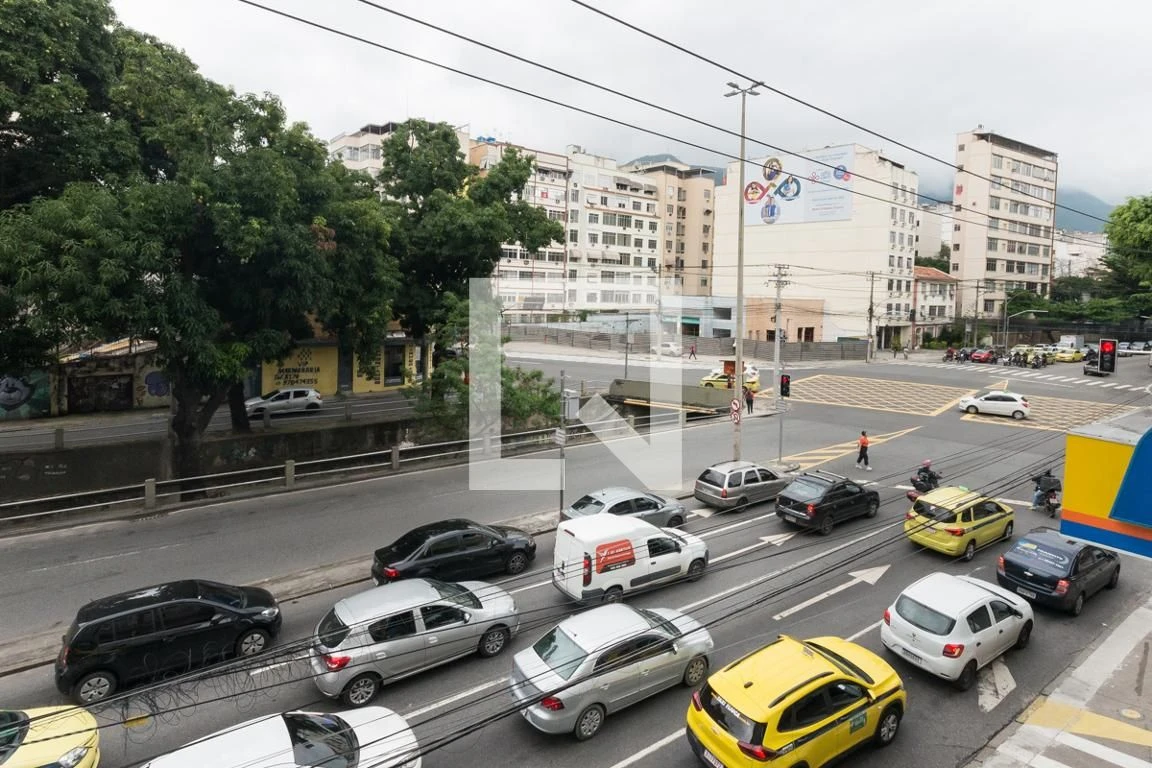 Apartamento de 2 quartos com varanda envidraçada — photo 30