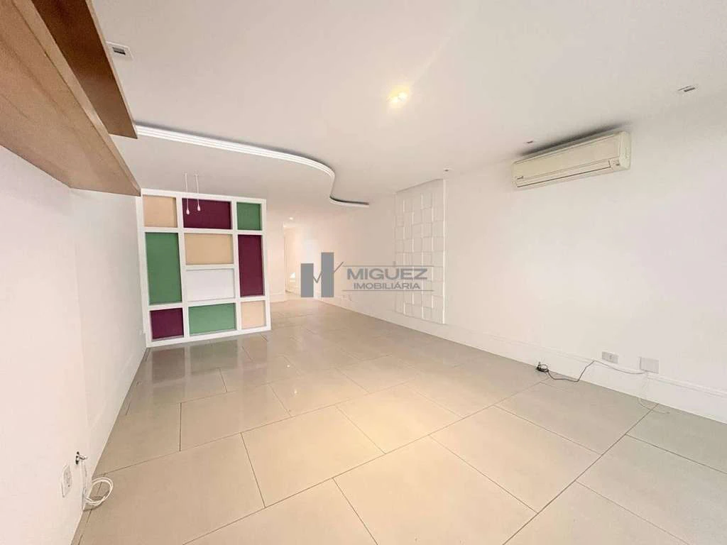 273 m² triplex house with 3 parking spaces and 5 baths — photo 7