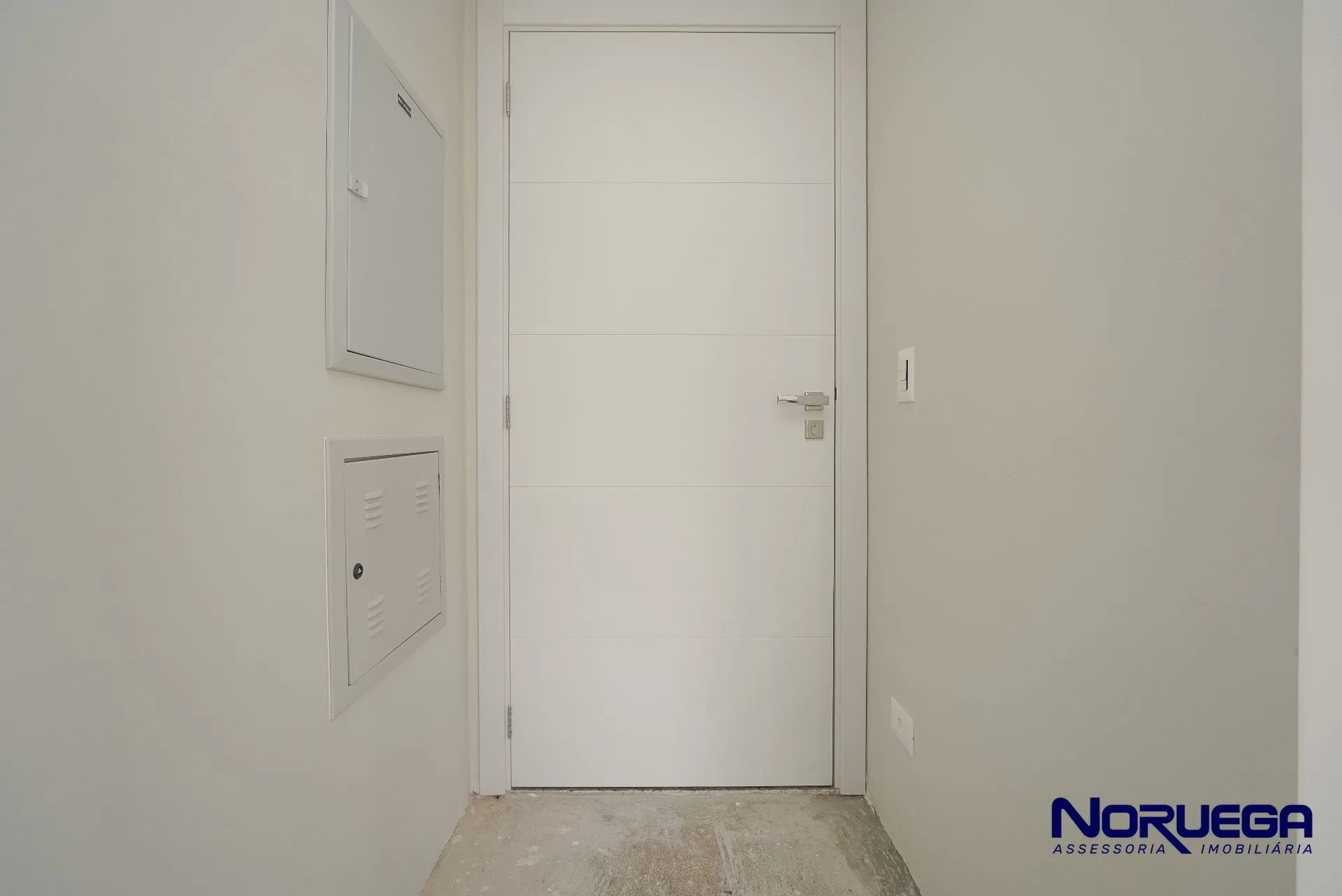Apartment, 188 m², with a glass-enclosed balcony — photo 28