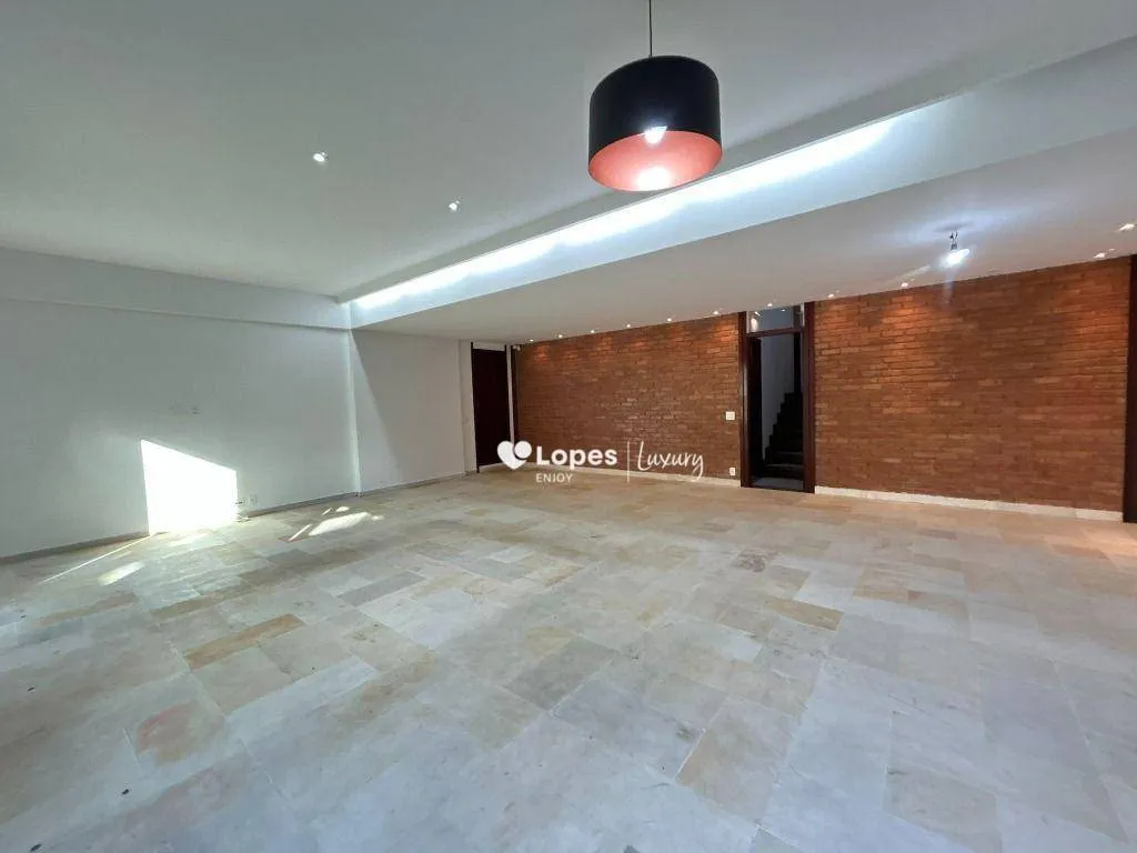 House with 5 en-suite bedrooms and an open gas kitchen — photo 58