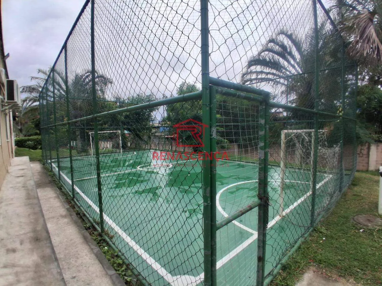 Apartamento de 2 quartos em condomínio com piscina — photo 31