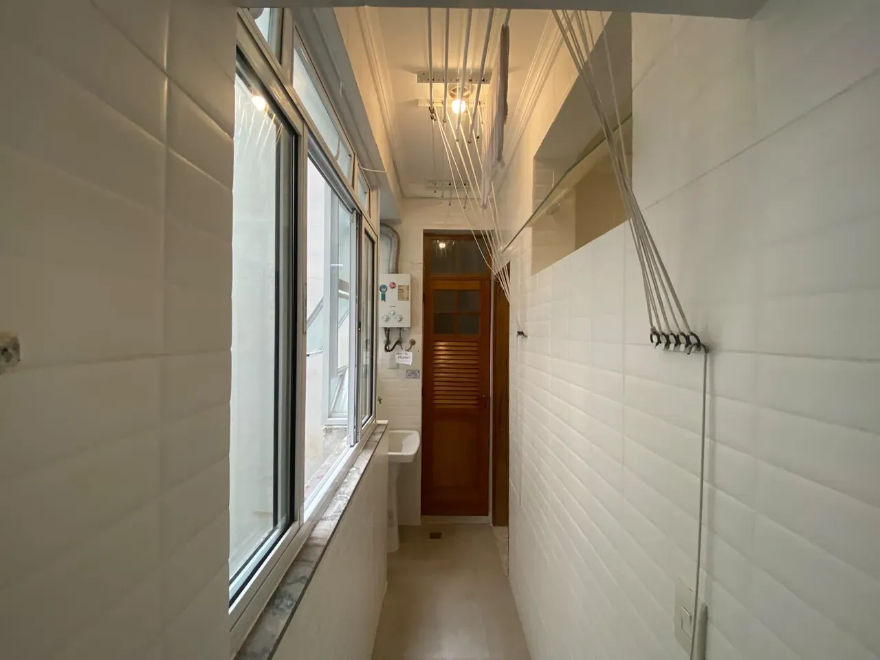 Apartment on the 7th floor with wood or laminate floors — photo 22