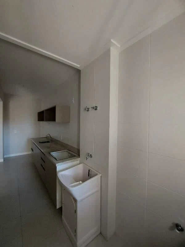 One-bedroom apartment with a grill on the balcony — photo 32