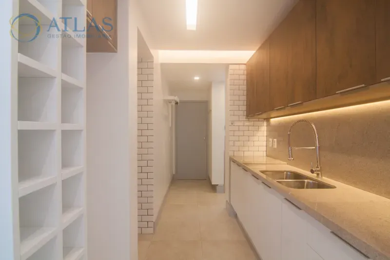 Apartamento, 90 m², com janelas do piso ao teto — photo 19