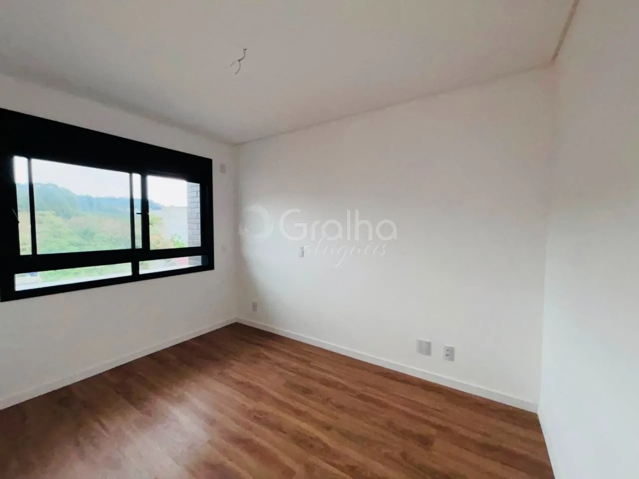 Furnished 2 en-suite apartment with 155 m² — photo 12