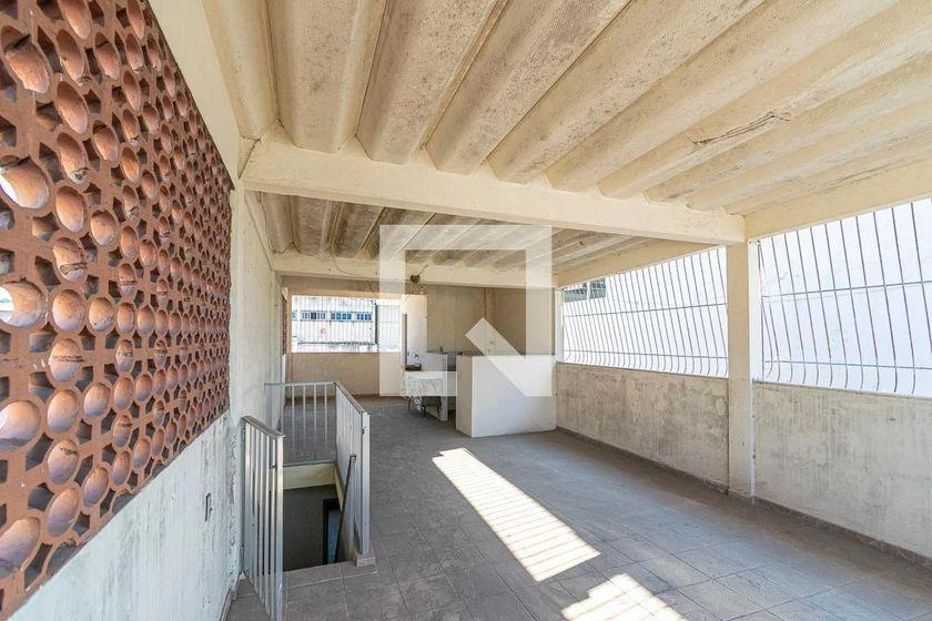 Casa amueblada con 3 dormitorios y 240 m² con balcón — photo 46