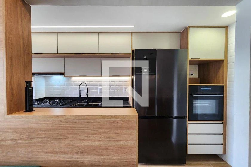 Apartment, 66 m², with a glass-enclosed balcony — photo 33