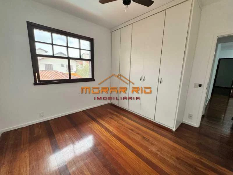 Ванна та 4 спальні: будинок 400 м² — photo 3