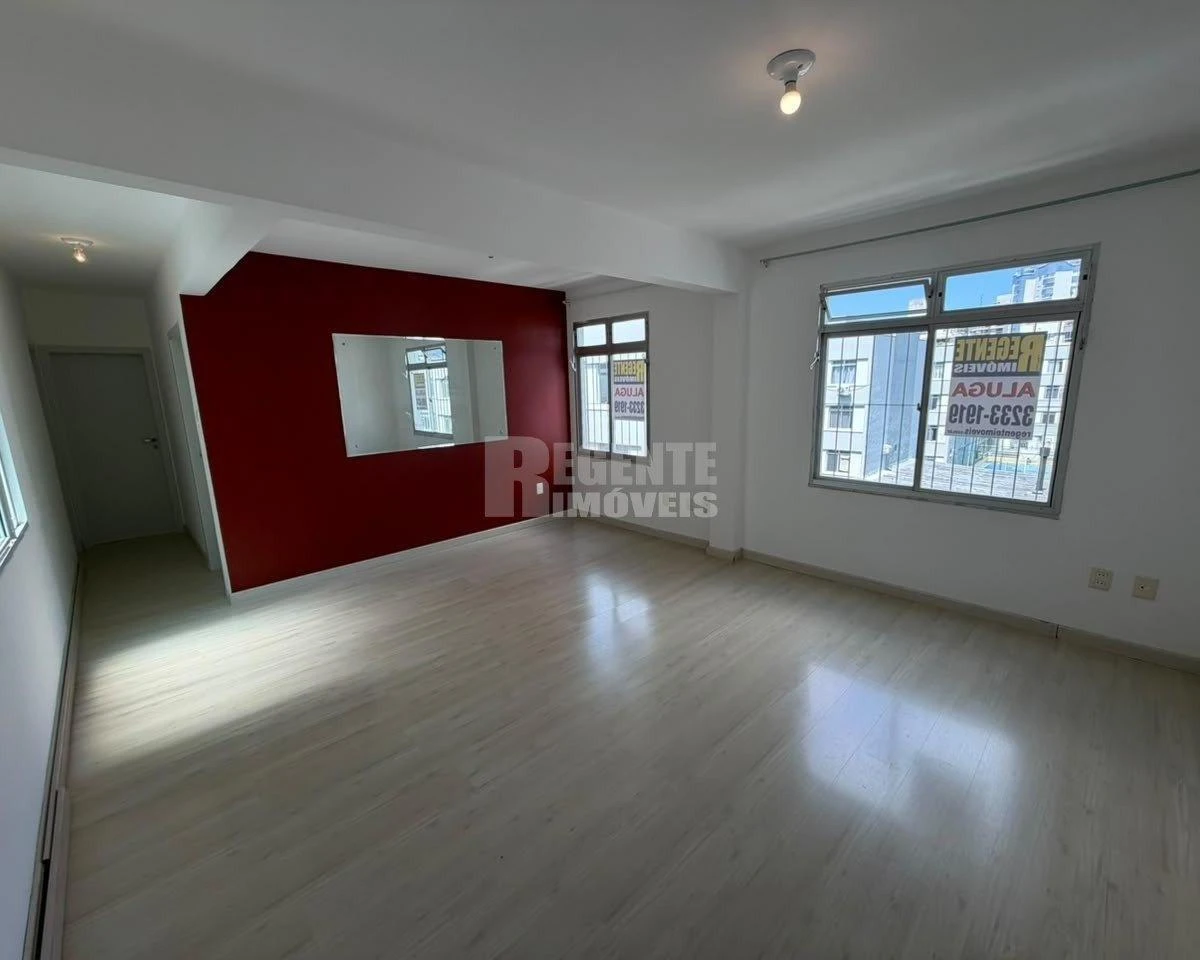 Apartment, 65 m², with wood or laminate floors
