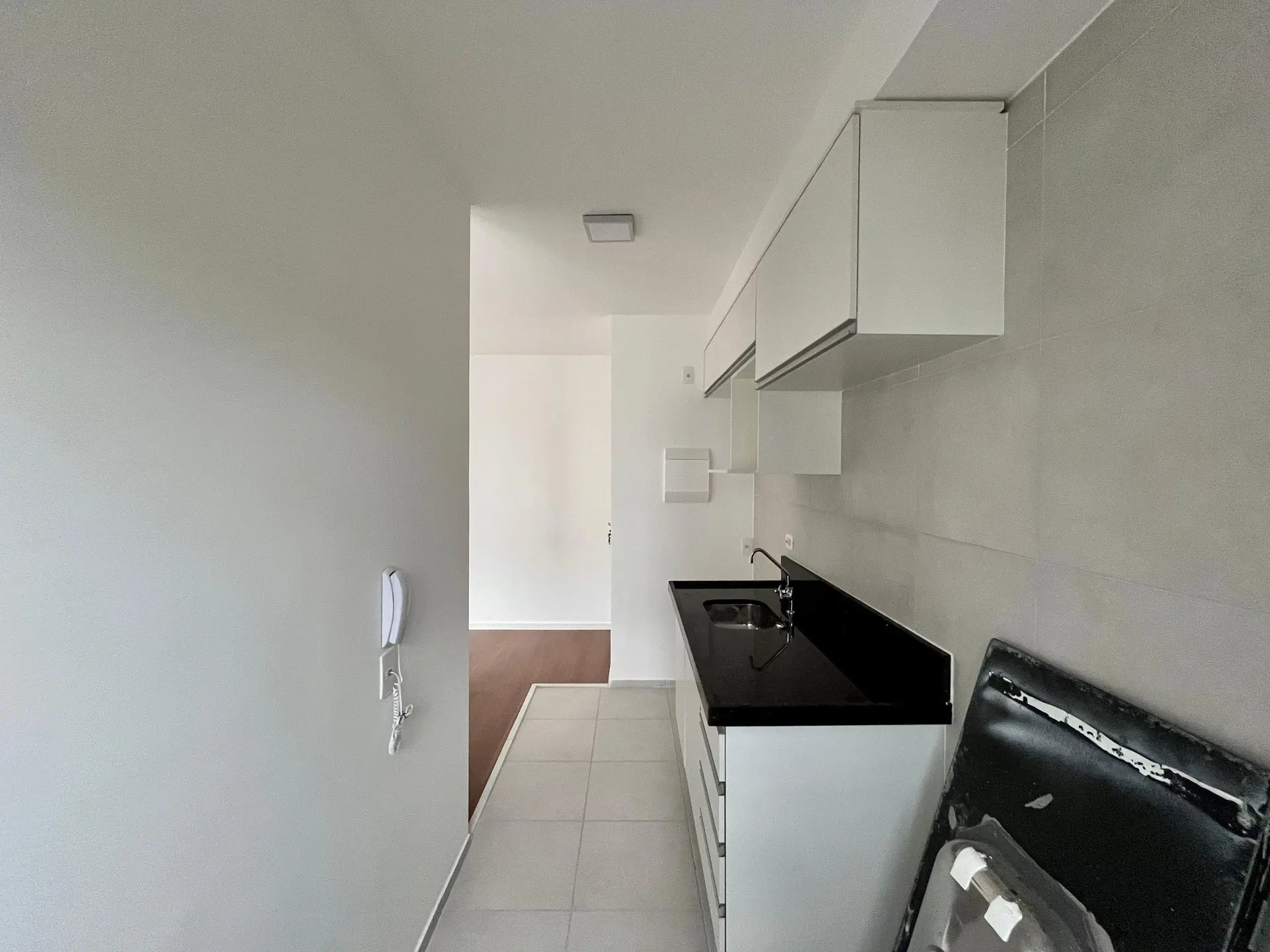 Wood or laminate floors in a 2-bedroom apartment, 45 m² — photo 4