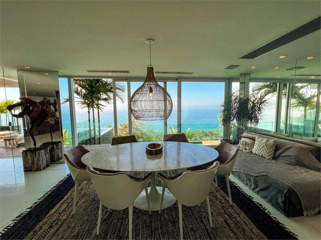 Furnished house with 5 en-suite rooms and 918 m² — photo 23