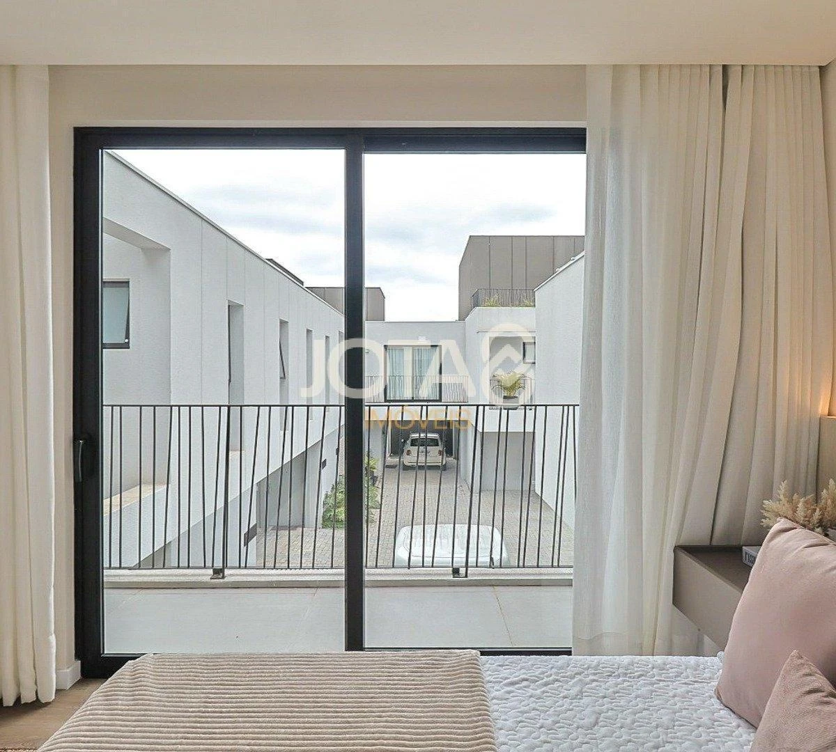 House with open-plan kitchen, 3 bedrooms and 2 parking — photo 32