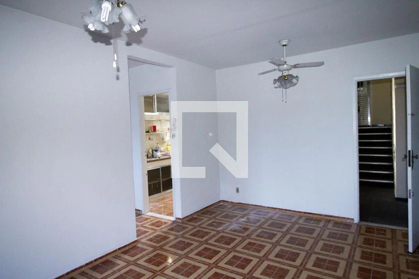 2-bedroom apartment in a building with a gym — photo 23