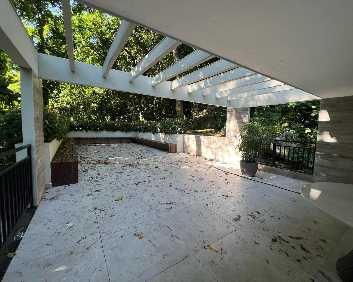 Apartamento de 200 m² com 4 quartos, 4 banheiros e 2 vagas — photo 16