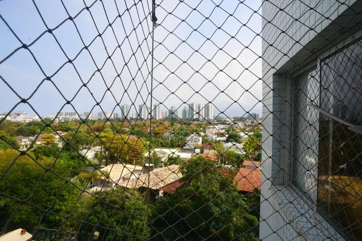 Furnished 2-bedroom apartment with a balcony — photo 23