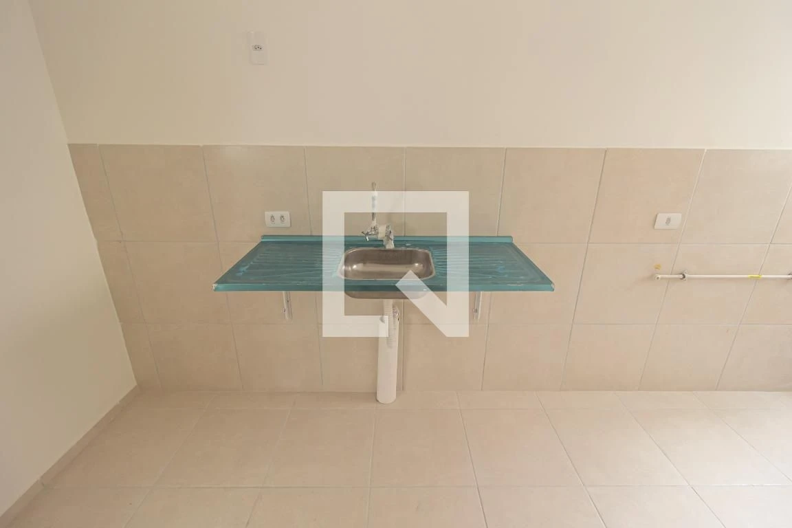 2-bedroom apartment in a building with a gym — photo 20
