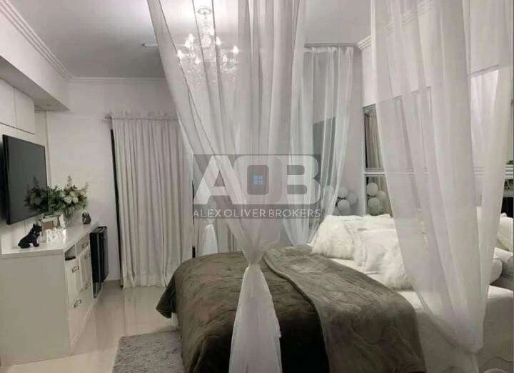 Меблированный дом 600 м²: 4 спальни и 5 парковочных мест — photo 2