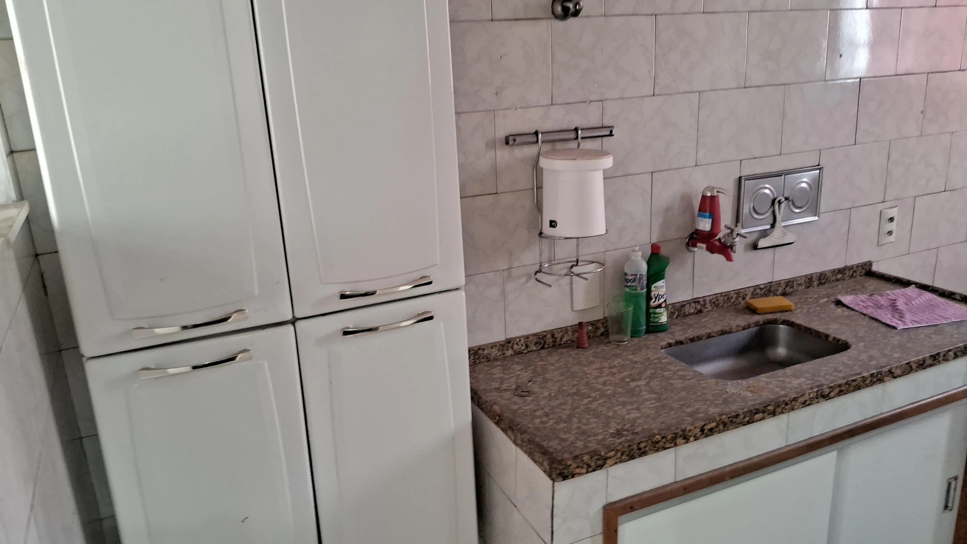 Unfurnished apartment with a closed gas kitchen — photo 2