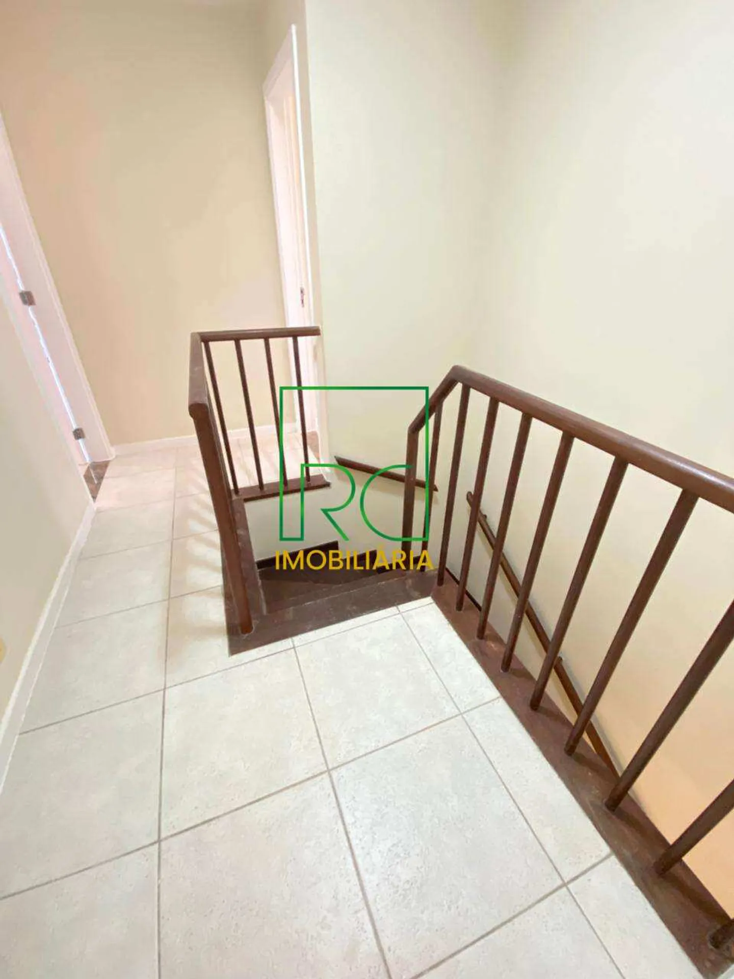 Unfurnished apartment with 3 bedrooms and water view — photo 29