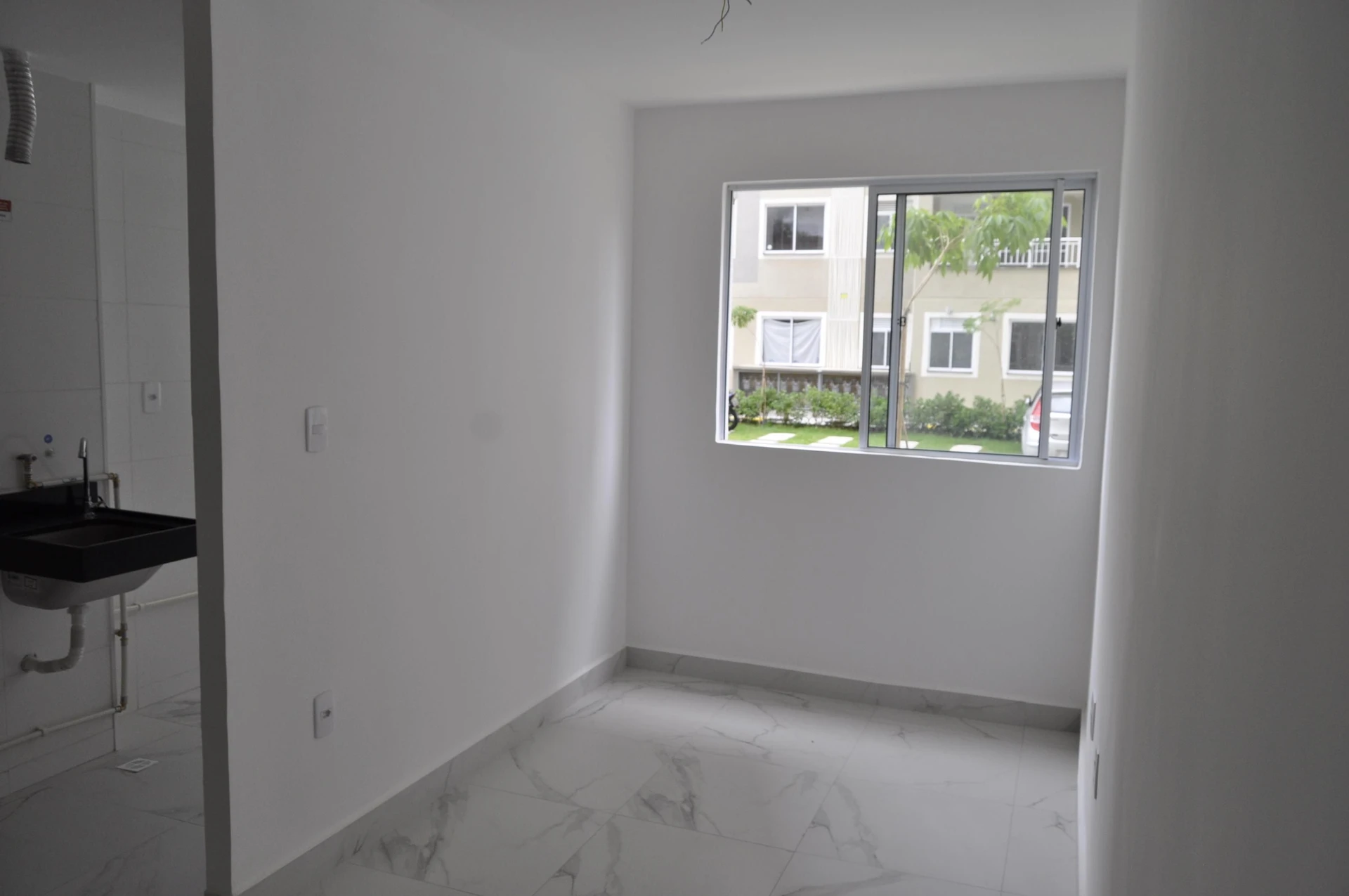 2-bedroom apartment in a building with a pool — photo 11