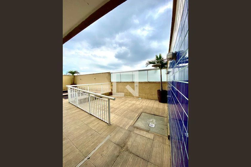 Apartamento de 2 quartos em condomínio com piscina — photo 48