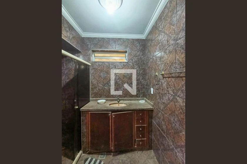 Home office in a 2-bedroom house, 215 m² — photo 40