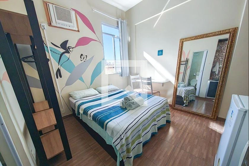 Studio mobiliado de 20 m² com ar-condicionado e 1 banheiro