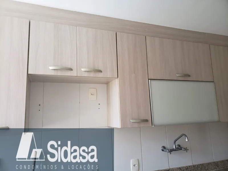 Unfurnished 3-bedroom apartment with a closed kitchen — photo 17