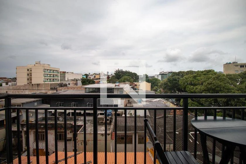 Furnished 52 m² apartment with 2 bedrooms and balcony — photo 13
