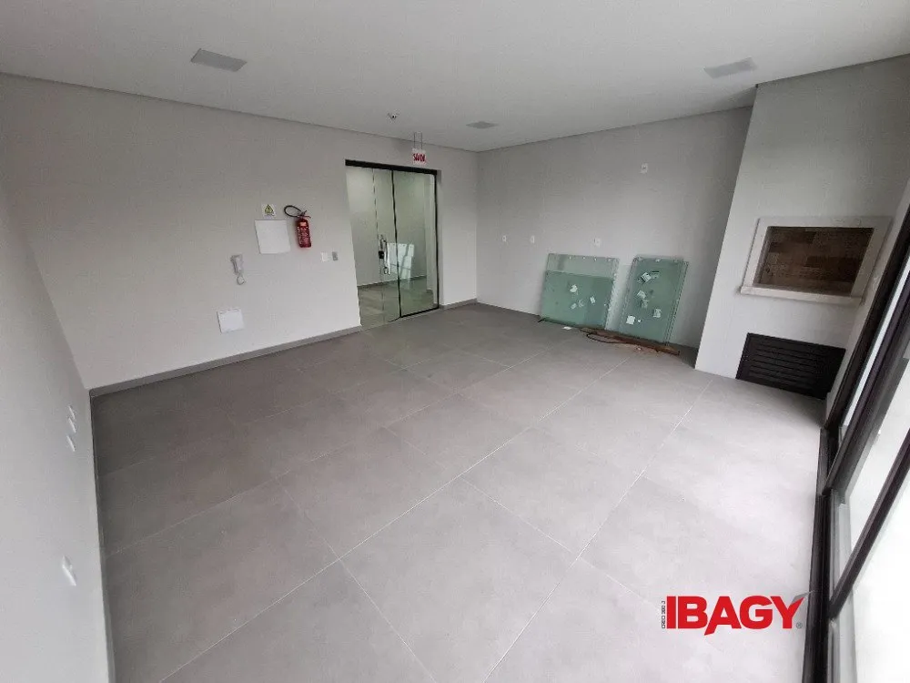 Furnished 2-bedroom apartment with 110 m² — photo 11