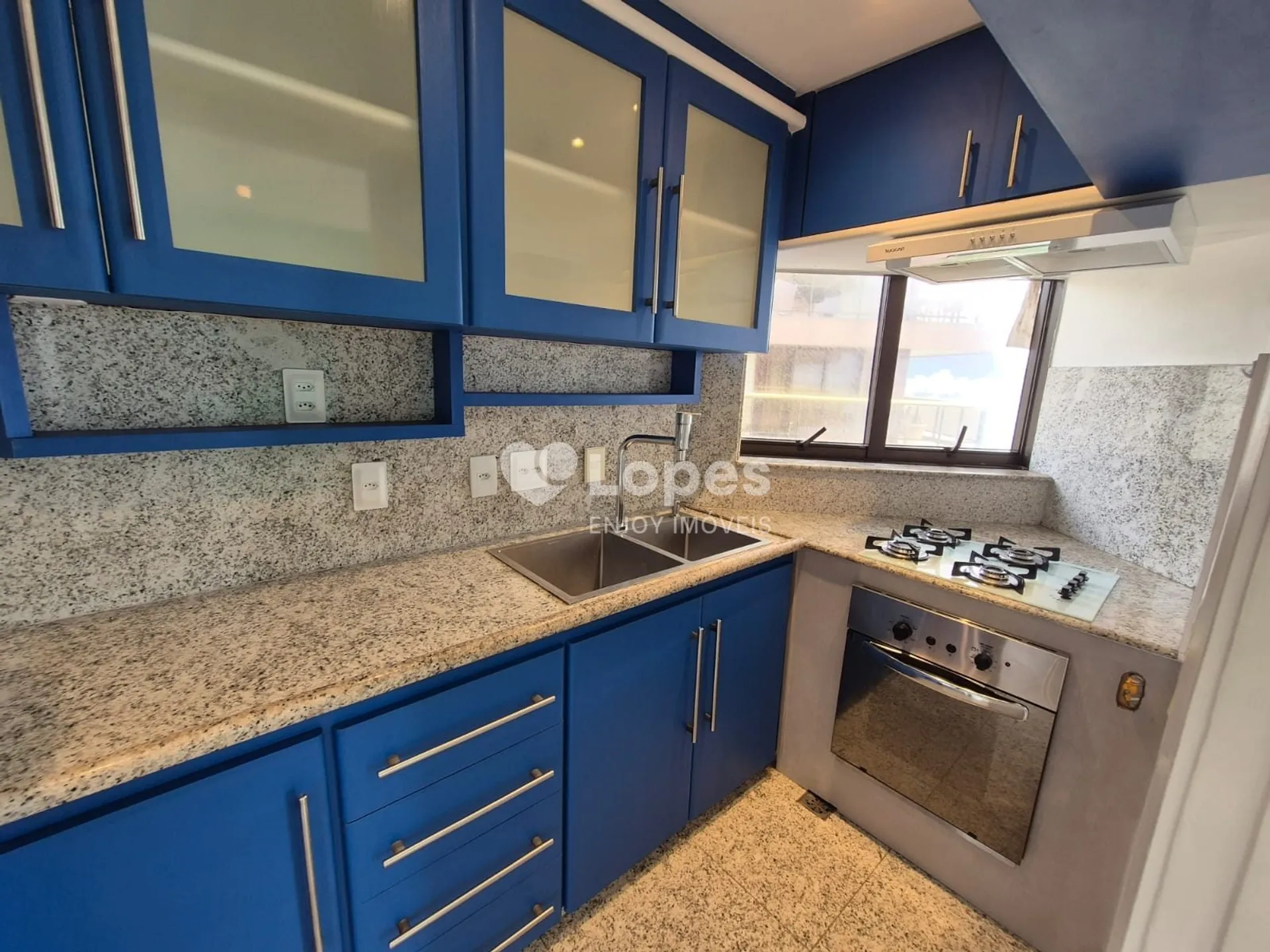 2-bedroom apartment in a building with a sauna — photo 2