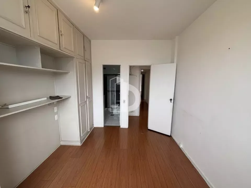 Вид на воду и 4 спальни: квартира 124 м² — photo 23