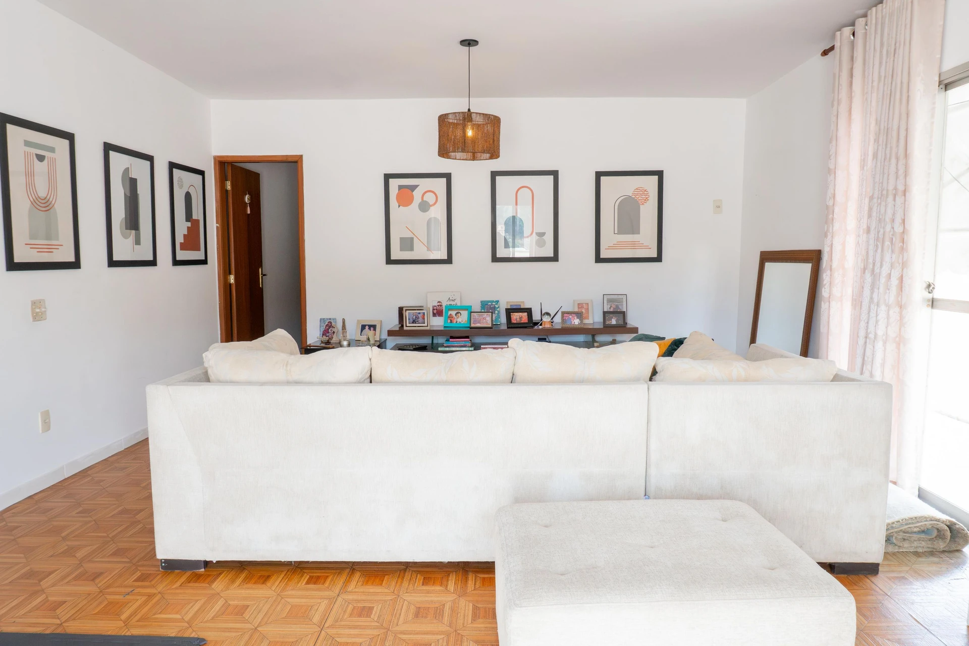 Furnished apartment, 504 m², with a mountain view — photo 7