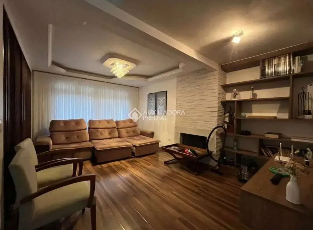 Casa con 5 dormitorios y jardín privado