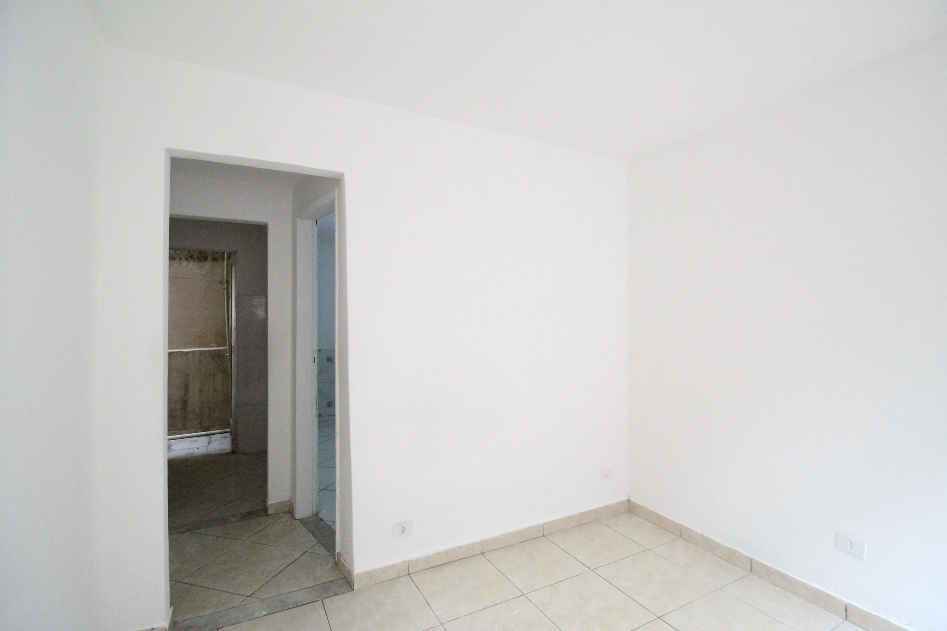House with 1 bedroom and 1 bathroom with electric shower — photo 16