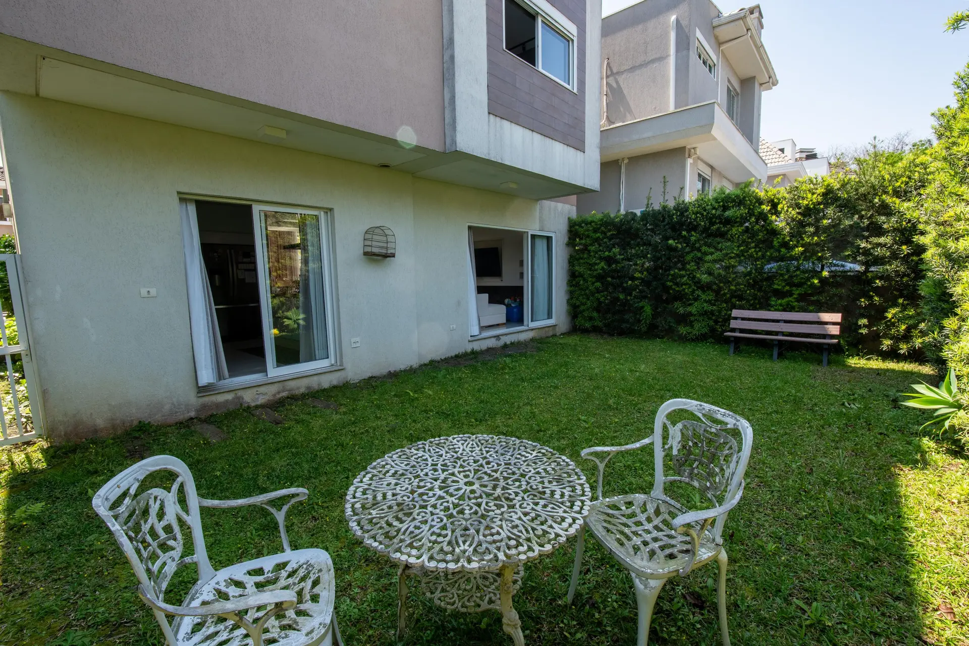 Furnished condominium house with 3 bedrooms and pool — photo 38
