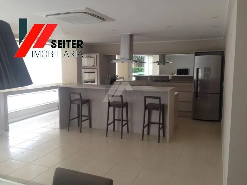 110 m² apartment with 2 bedrooms, 1 suite, balcony — photo 4