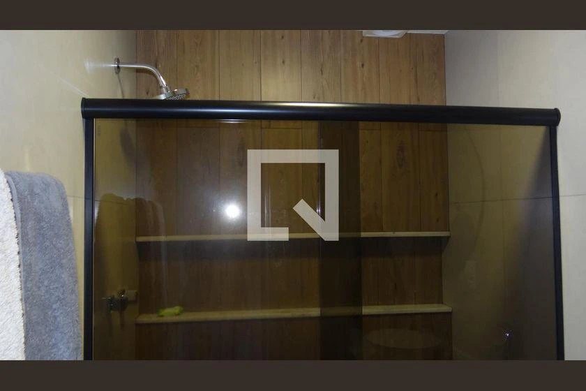 Furnished 2-bedroom apartment with balcony — photo 18